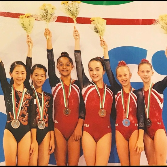 Hand signature from World Champion Gymnast - Picture 6 of 9